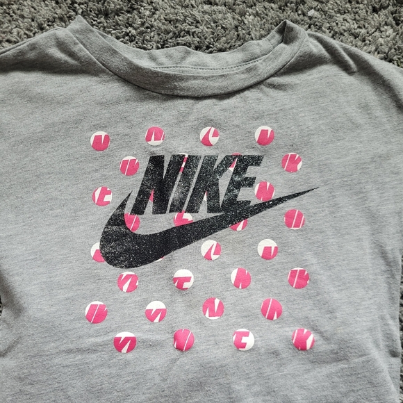 Nike Girls Outfit Size 5T - Picture 2 of 6